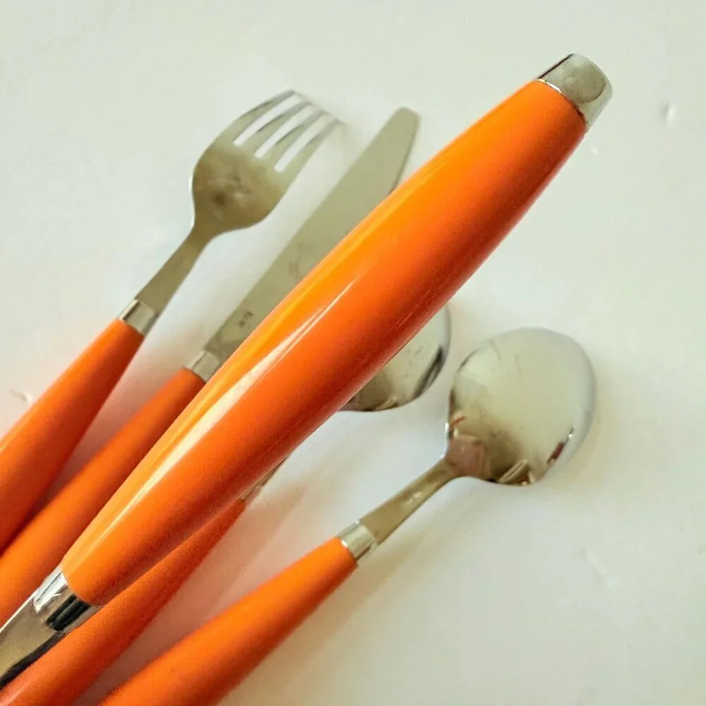 Fiesta TANGERINE 5 pc Place Setting - Fiesta Ware Flatware - Orange Fiestaware